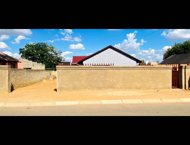 2 BEDROOM HOUSE FOR SALE IN TOEKOMSRUS